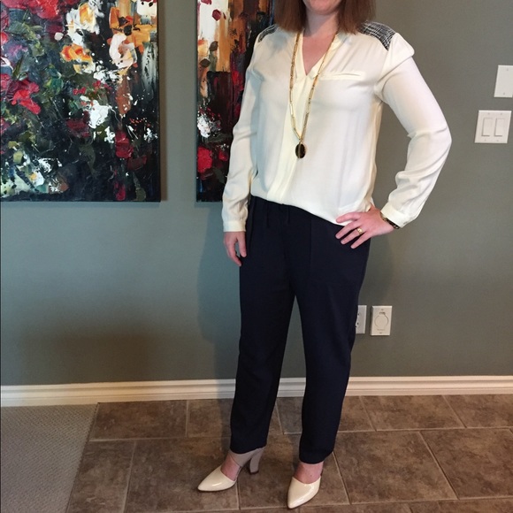 Fever London Women’s Cream Blouse - Picture 4 of 4